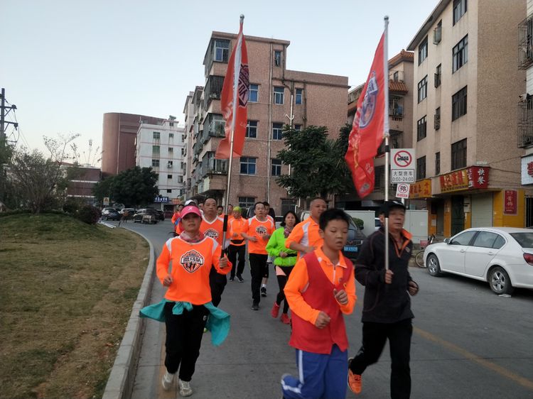 魅力深马,微马同行!六约微马助力深圳国际马拉松