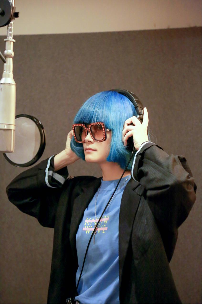 李宇春非主流发型,李宇春非主流造型图片