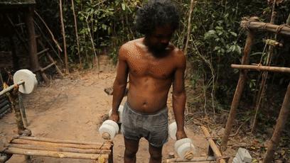 木棍怎么挖出泳池,一根棍子挖出一个游泳池