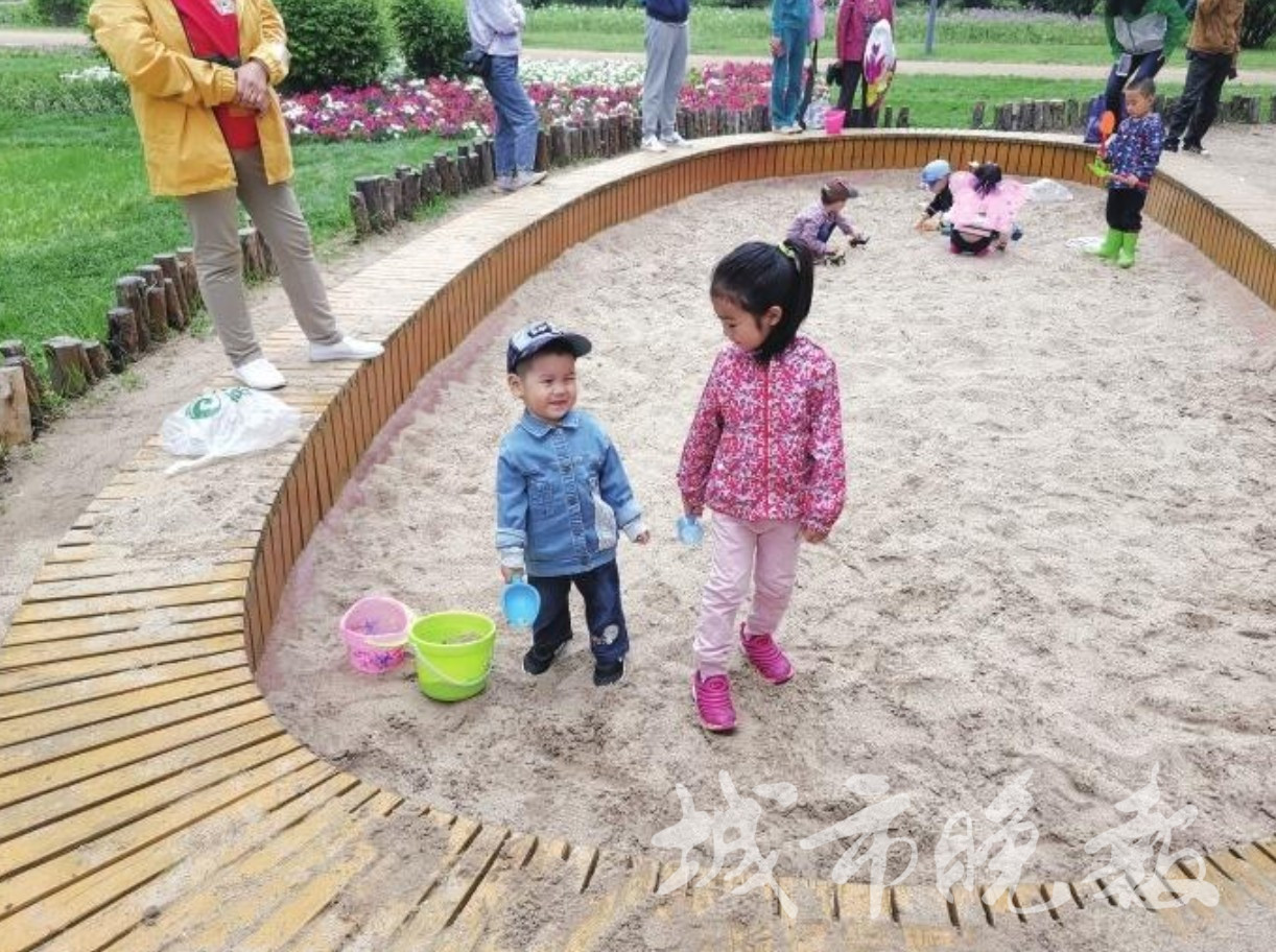 这个“六一”孩子们玩嗨了!记者采访部分60后、70后、80后,回忆童年感受时代变迁