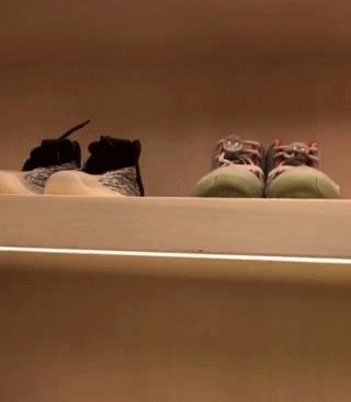 nikeairyeezy灰白真假对比,nikeairyeezy2回到未来