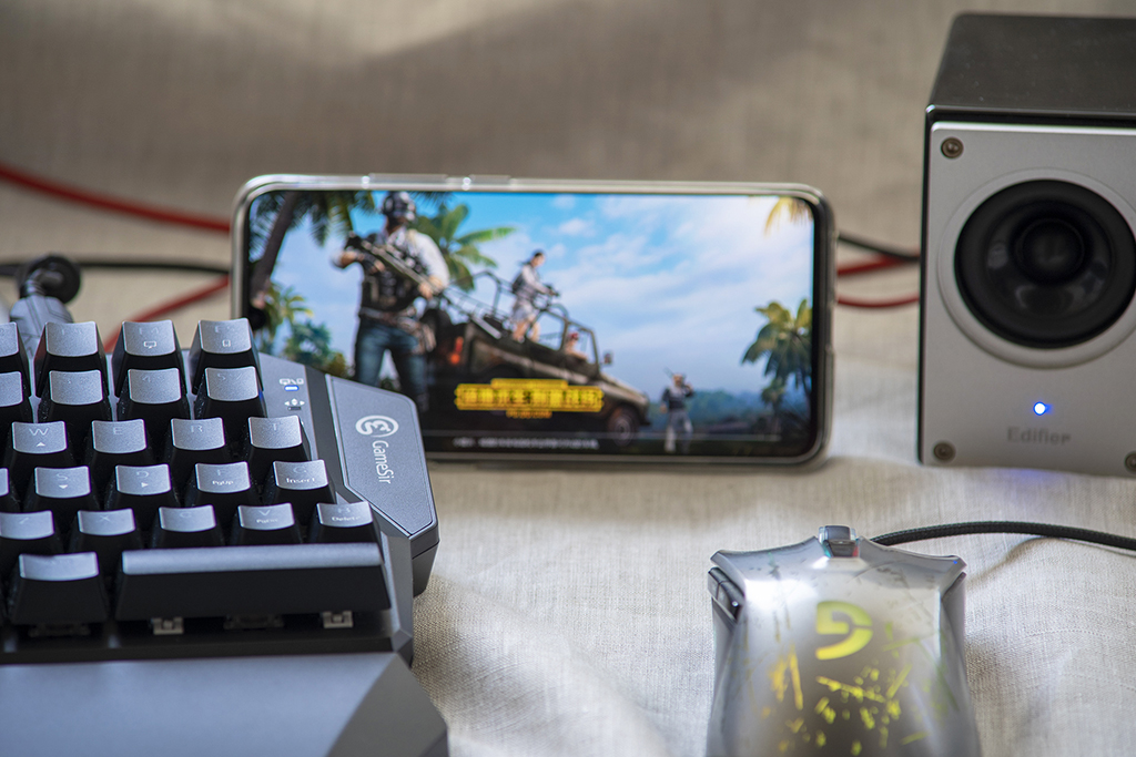 吃鸡神器键盘压枪测评,吃鸡神器测评键盘加手柄