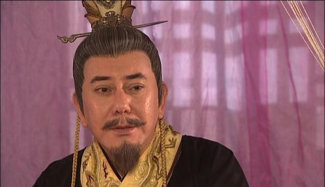 杨贵妃是被谁给杀死了的,杨贵妃被宠幸十一年没有子嗣