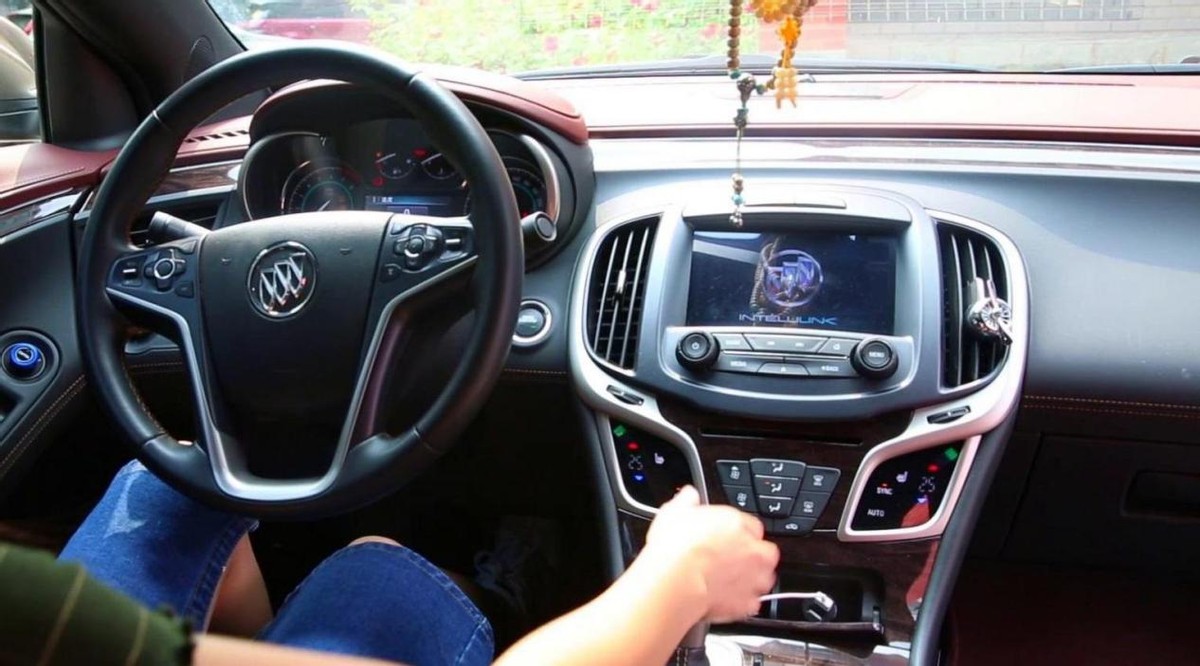 新手上路一定要注意这3点哦,新手开车上路慌怎么办