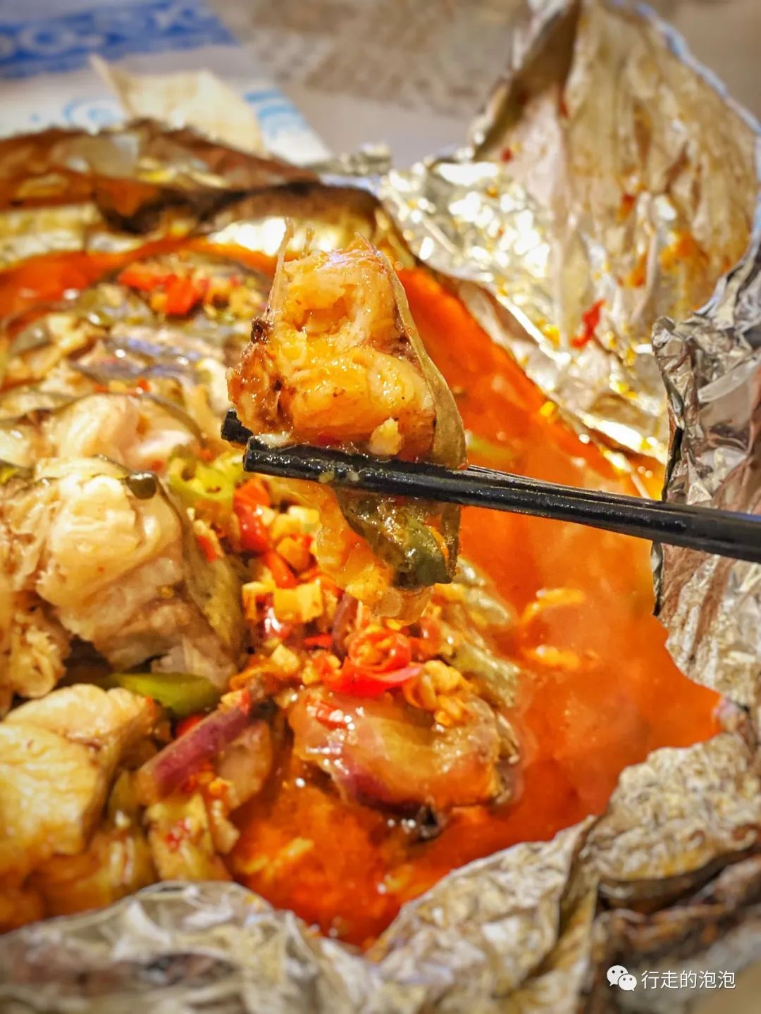 「岳阳攻略」被誉为“湖南夜宵扛把子”的烧烤城，还是小龙虾基地