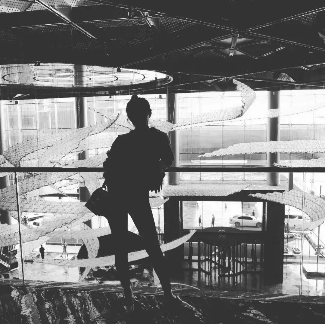 住过无数家W,却被新开业的西安W迷到愣神！原来真存在流光溢彩的梦