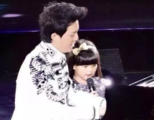 从小学乐器的孩子有什么特别之处,从小培养乐器的孩子还是不错的