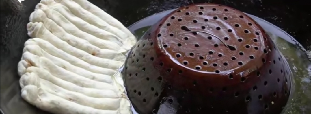 陕西大哥卖锅贴26年,陕西锅贴