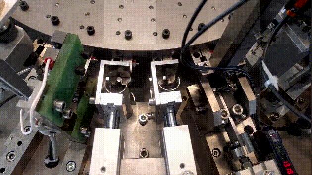 保险丝是哪种材料制成,保险丝是什么材料做的