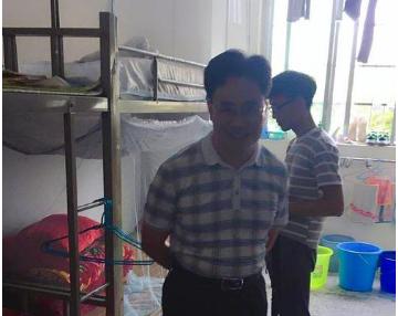 大学宿舍突击检查违法吗,大学宿管查违禁品