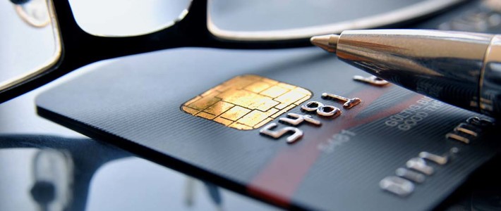 刚刚复工手头紧怎么办？现在入坑信用卡时机刚刚好