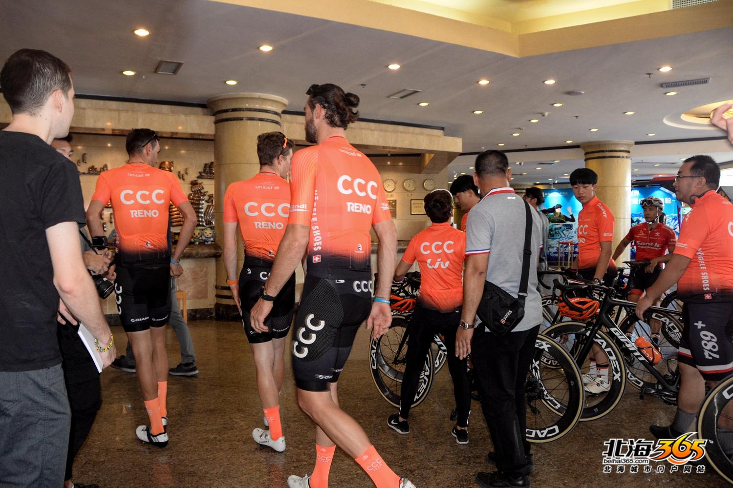 零距离接触环广西明星车手,个个一米八五,人靓身材好(多图)