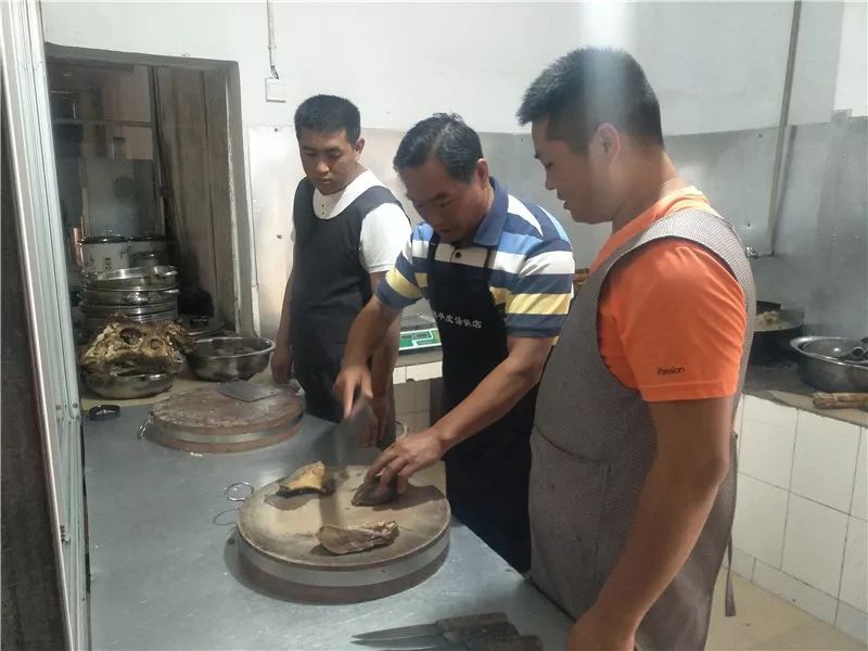 砚山县舌尖上的美食,砚山牛肉汤锅正宗做法