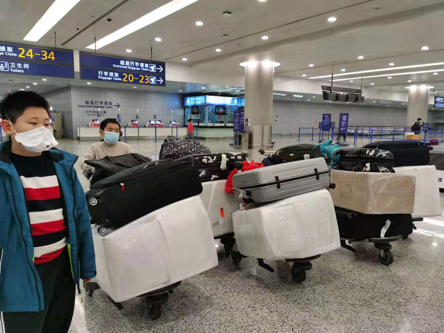 新婚夫妇口罩,杭州夫妻买7万只口罩