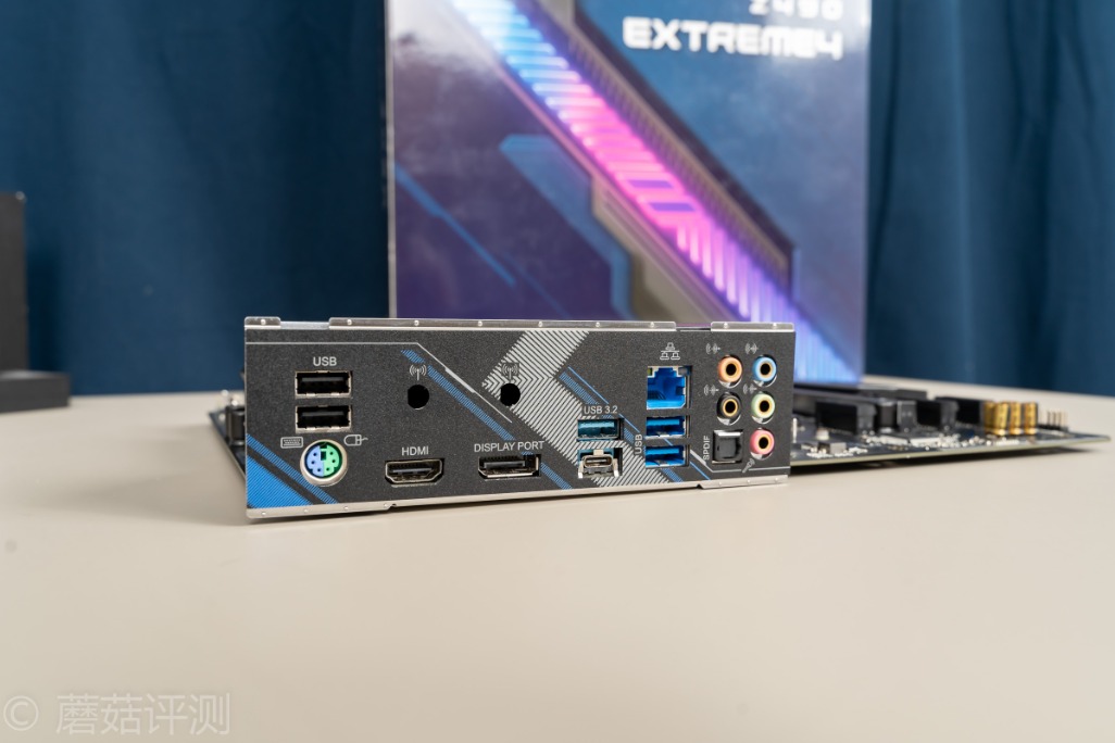 颜值高的z690主板,华擎z490极限玩家4