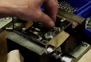 钥匙是怎么插进锁的解剖图,钥匙怎么解开密码锁