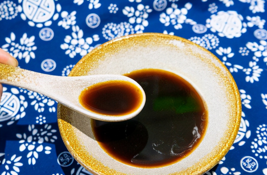 教你几个秘诀冬季食补养肝脏,养生春季易燥保肝养肝尤为重要