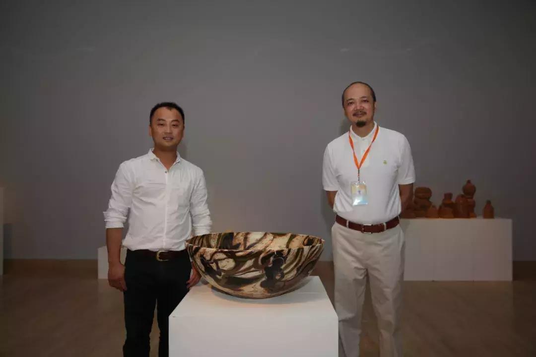 陶瓷艺术新星!深圳文博会金奖得主杨博,面向世界、扎根赣东北