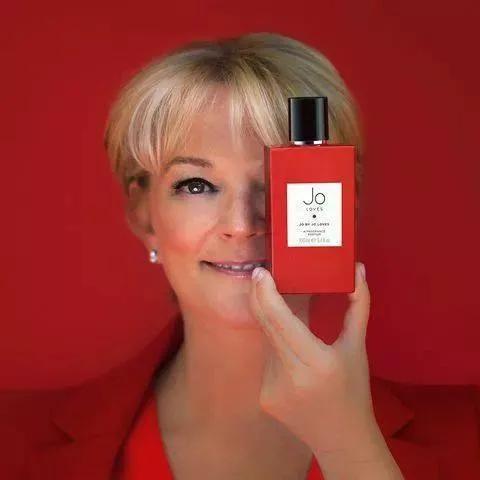 关于中国香水的文案,形容国产香水好的文案