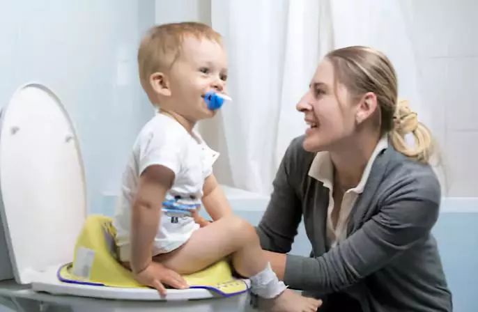 让宝宝离开尿不湿学会自己尿尿,怎么让宝宝戒掉尿不湿拉粑粑