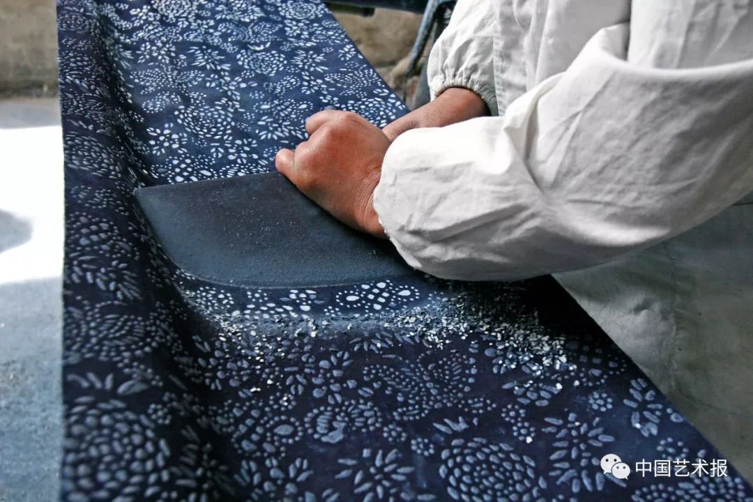 吴元新,吴元新谈蓝印花布