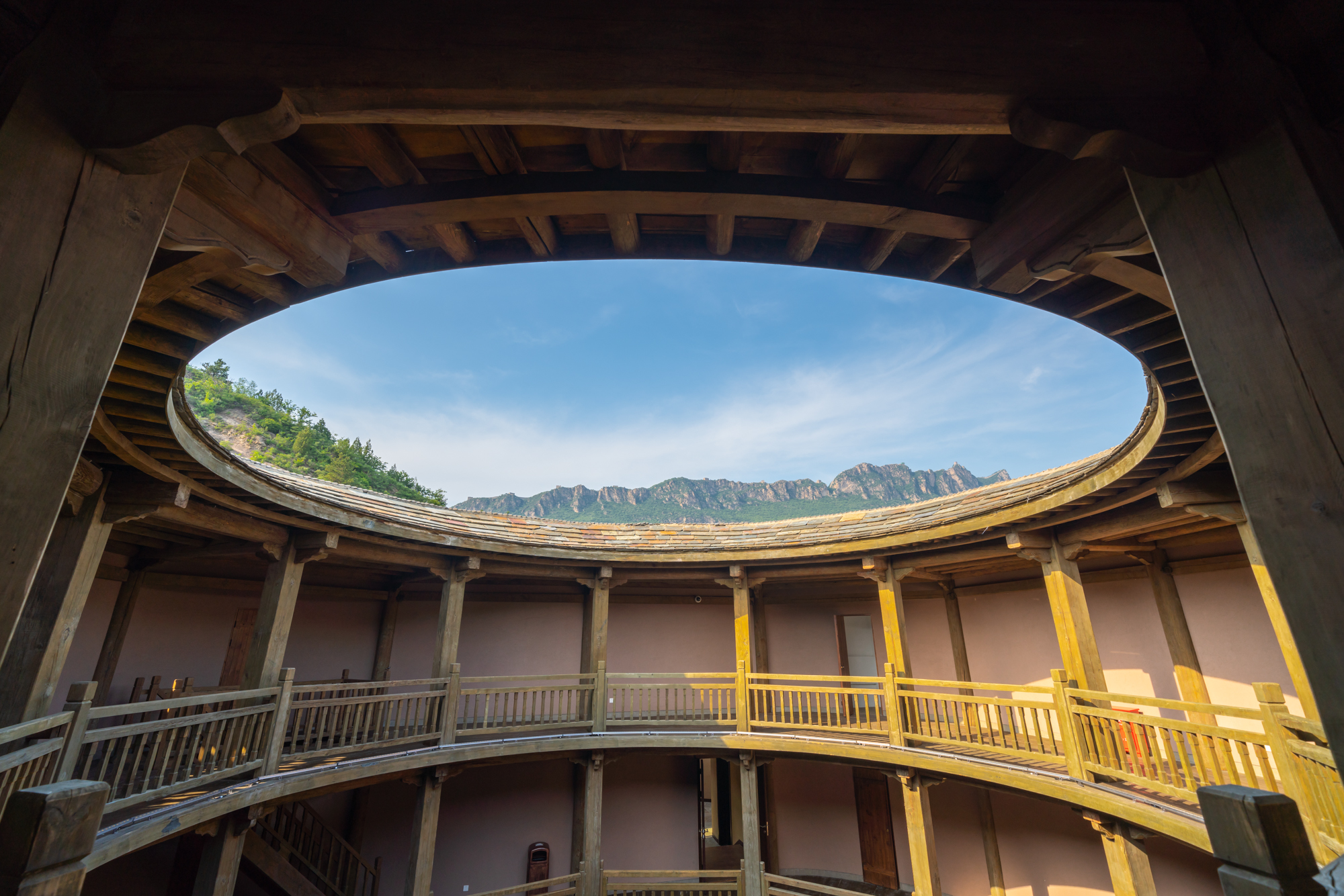 司马台长城的壮观雄奇+北方人的梦里水乡,都在这座京郊水镇了