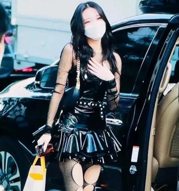 韩国娱乐圈偶像低龄化,韩国娱乐圈偶像年龄病态