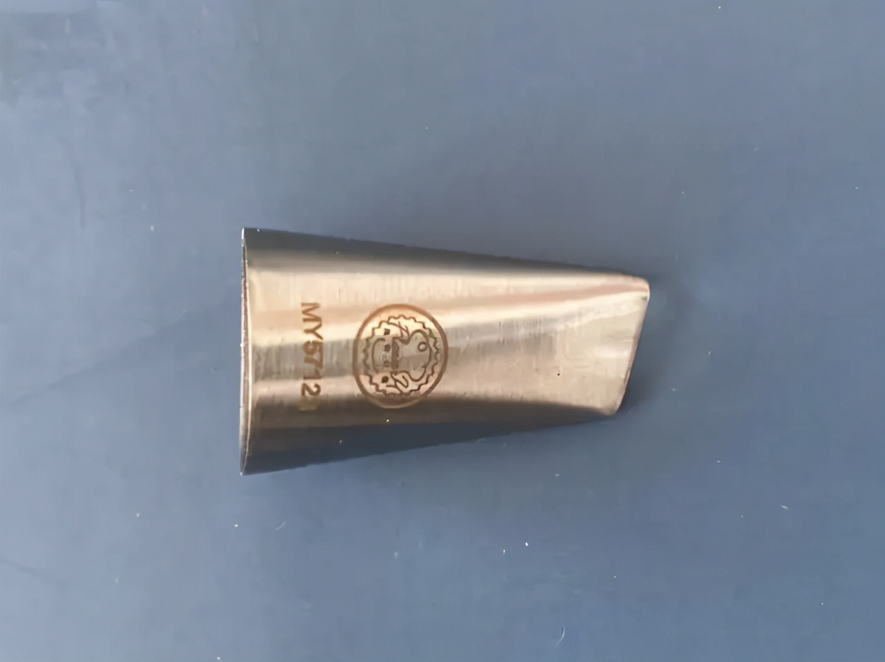 没有裱花袋裱花嘴泡芙奶油怎么挤,奶油裱花嘴怎么自做