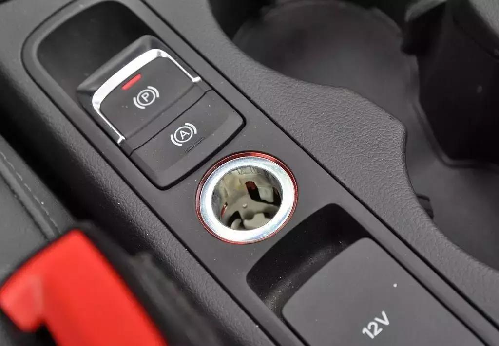 汽车点烟器究竟怎么用,汽车点烟器都有哪些用途