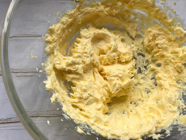 曲奇奶油饼干最正宗的配方,如何能做出香酥的奶油饼干