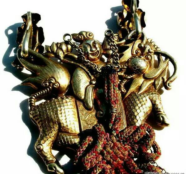 长命锁护身符对宝宝有什么好处,银手镯护身符长命锁红绳的意义