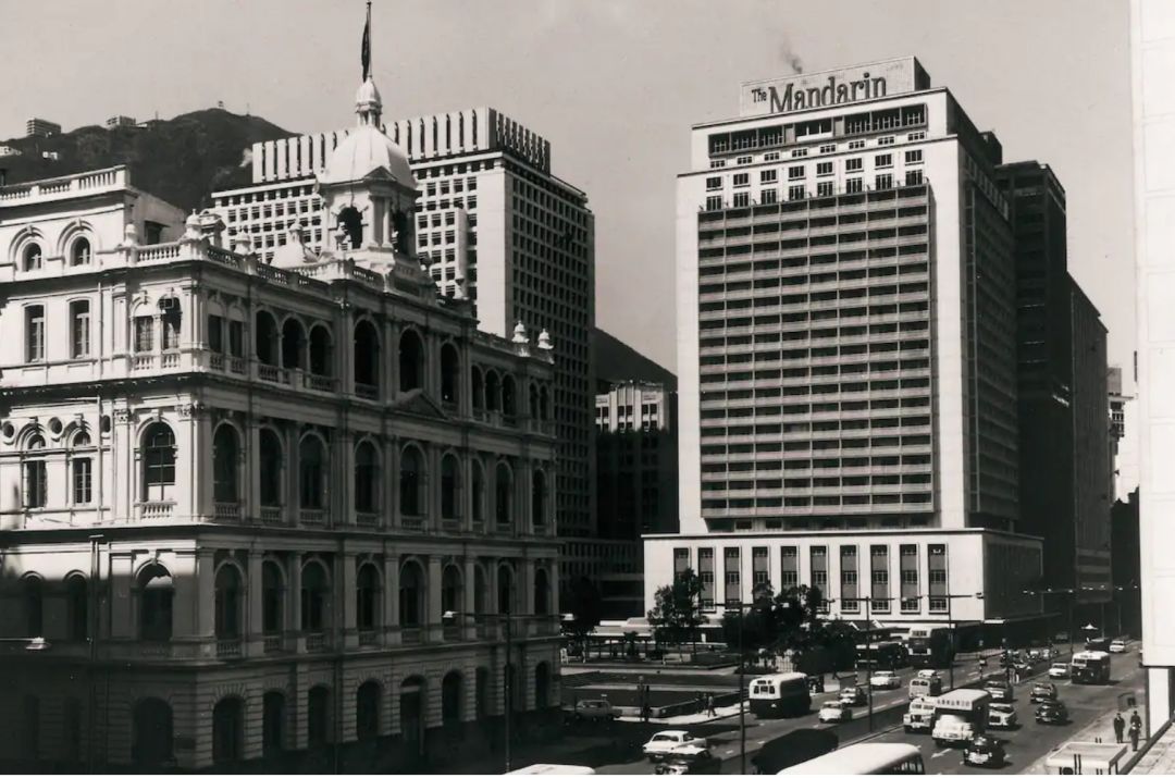 可以看到紫禁城日升月落的酒店，你来不来？