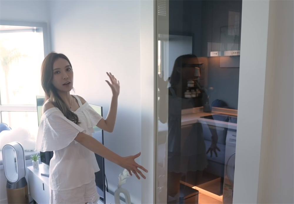 女孩在香港的4平方蜗居生活,香港330平别墅独居