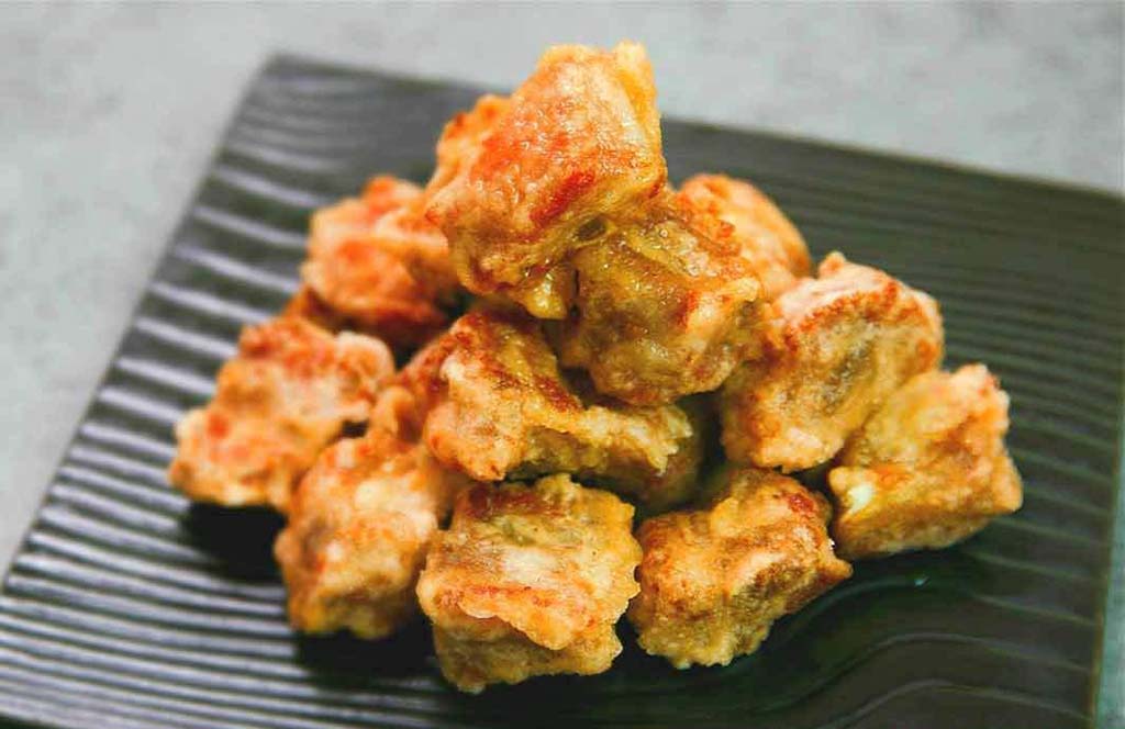 炸排骨怎么做让排骨入味而且烂,炸排骨的最正确方法