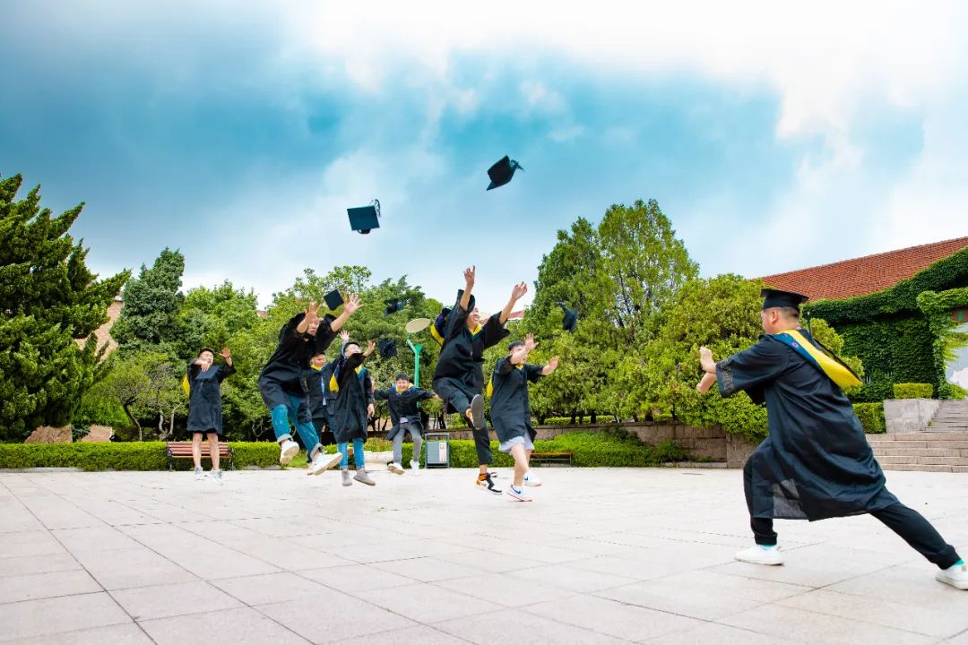 毕业季纸短情长青春永不散场,青春不散场毕业季故事