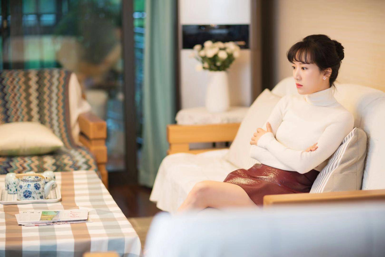 李念在蜗居中的穿着,蜗居李念最新发布