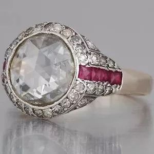 钟情于(vintage)复古风格的你,何不了解一下古董珠宝?