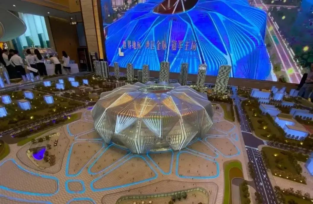 亚洲第一座专业足球场,广州超大型专业足球场