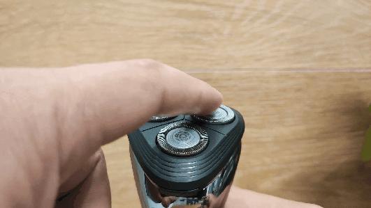 飞利浦电动剃须刀s2306使用方法,飞科剃须刀fs903和飞利浦s2302