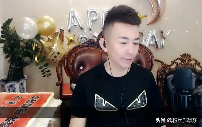 小白龙给大嘎子开专场视频,大嘎子和小白龙视频