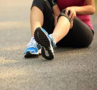 剧烈运动皮肤毛孔刺痛发痒,运动后背部发痒是怎么回事