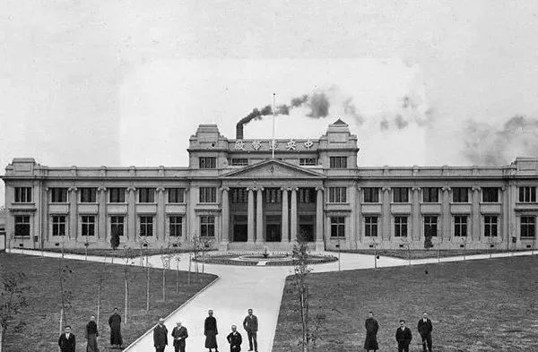 泪崩!1年1张,百年上海,老底子上海人都看哭了!