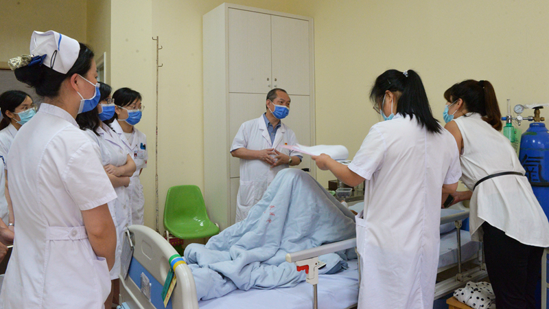 医院聚力党建引领,党建引领聚合力为民服务工作