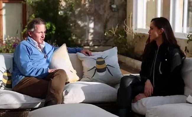 世纪恋崩了！收3亿分手费，4个孩子都不要了？