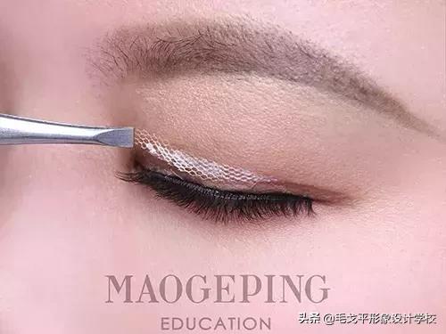 内双无双眼皮贴及假睫毛眼妆教程,没有双眼皮的圆眼怎么画眼线