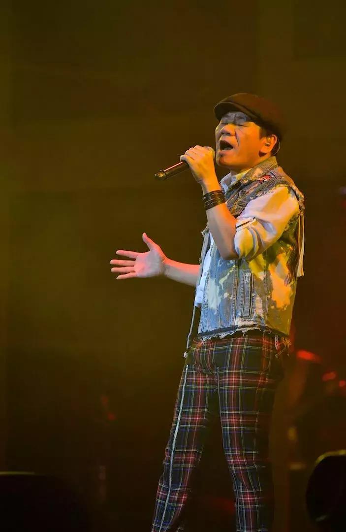 患上抑郁症,抵押住房被银行拍卖,说说你不知道的赵传