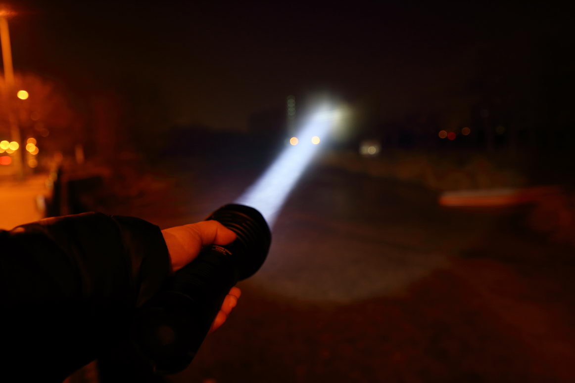 性能怪兽7500流明超级远射雷鸣兔SD90评测#科技快报#