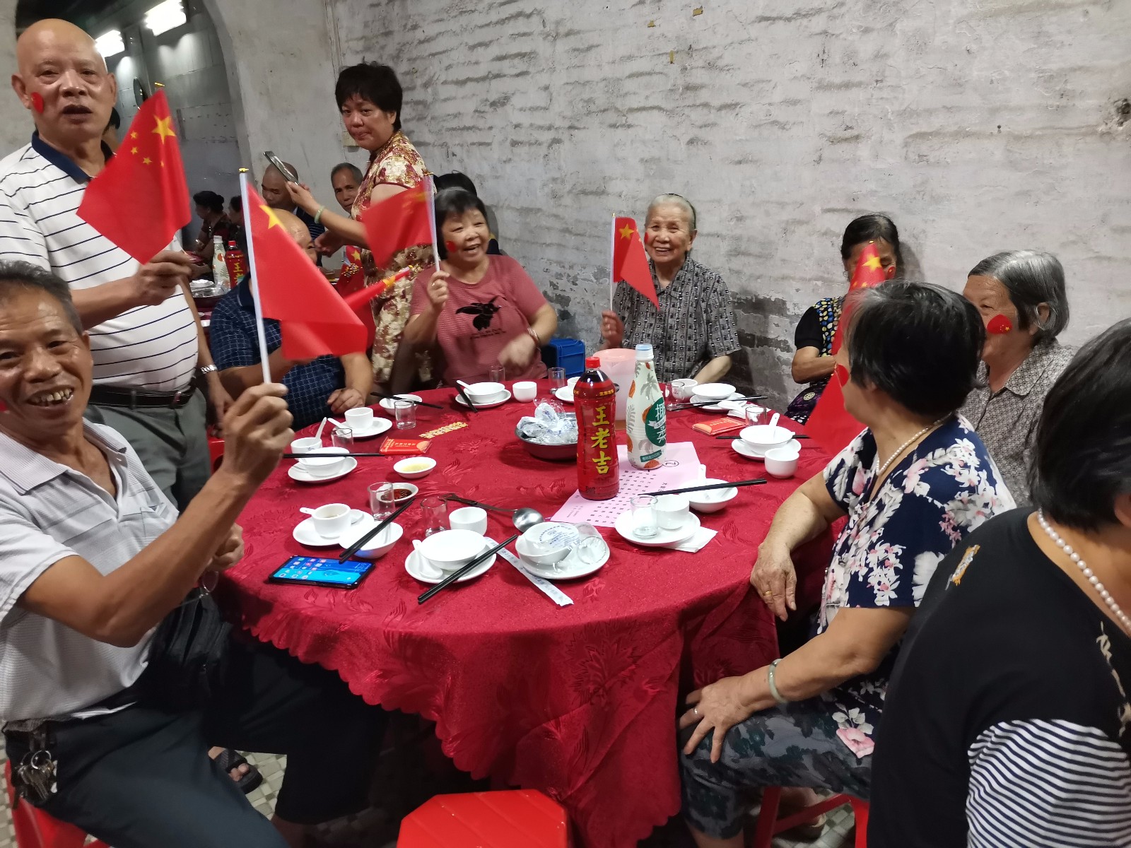 天河|热闹!一洞公祠重阳敬老摆70多围,老人家笑到“见牙唔见眼”