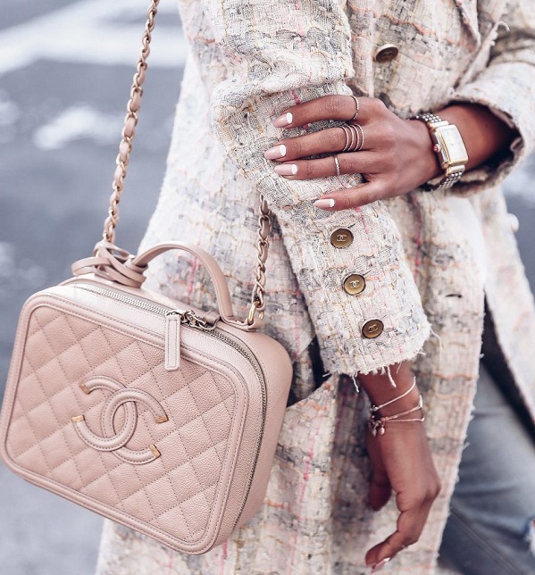 香奈儿包包保值吗,买房买车不如旅行