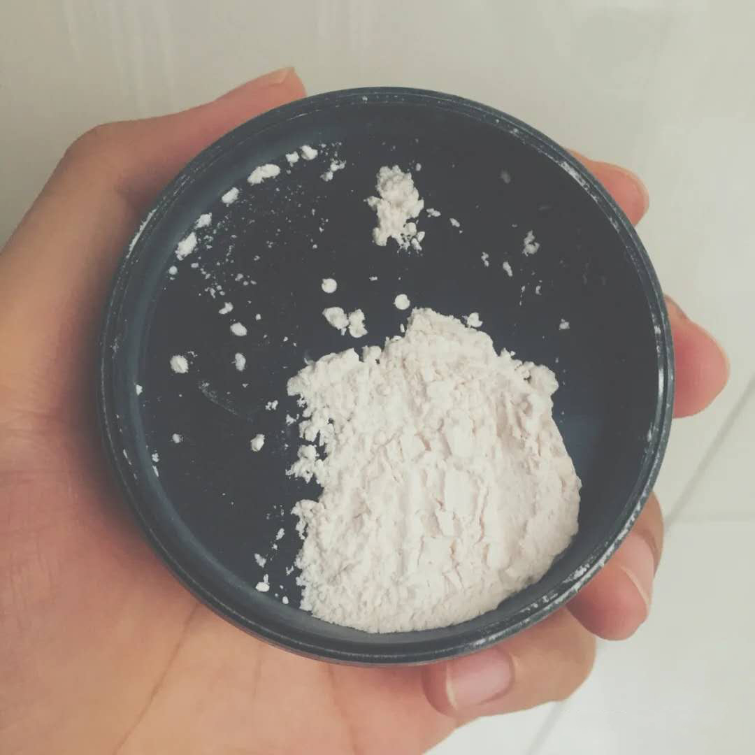 散粉定妆粉十大排名平价混油皮 (夏天油皮的平价控油持久粉饼散粉)